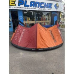 SLINGSHOT Machine V2 10m² 2023 Occasion 8 SLINGSHOT Machine V2 10m² 2023 Occasion -F-One Soldes Magasin slingshot machine v2 10m 2023 occasion 2