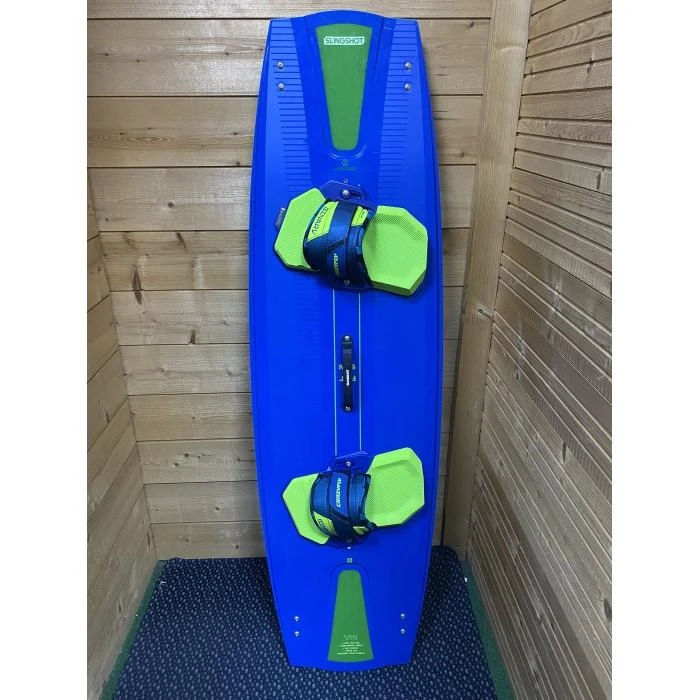 SLINGSHOT Misfit V11 2023 143 Occasion 3 SLINGSHOT Misfit V11 2023 143 Occasion